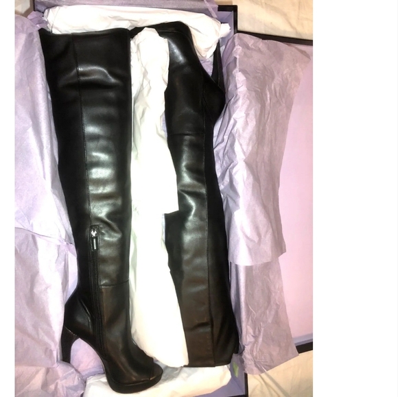 NEW WITH BOX MAX AZRIA HARVE LEGER HL-NORA PEEP TOE LEATHER PLATFORM BOOTS - Picture 2 of 10